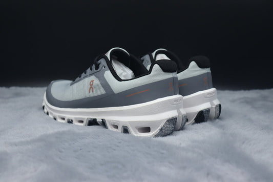 ON LOEWE X Cloud Venture