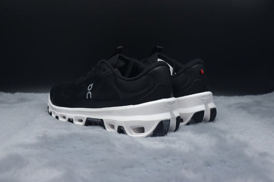 ON LOEWE X Cloud Venture
