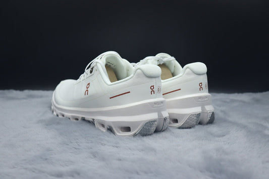 ON LOEWE X Cloud Venture
