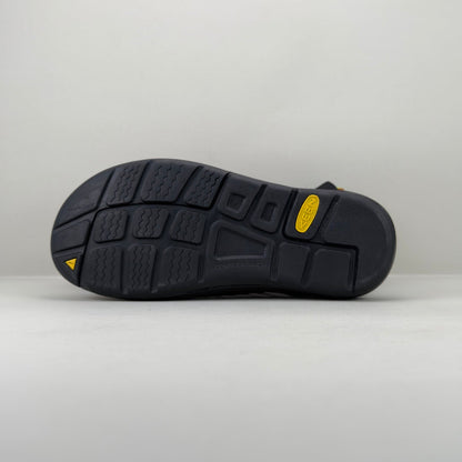 KEEN UNEEK Outdoor Sandal – Lightweight & Breathable