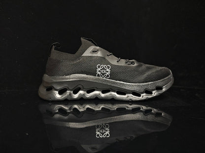 ON LOEWE×On Cloudtilt
