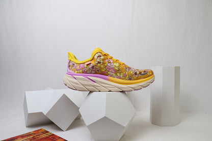 HOKA Clifton 8 Running Shoes